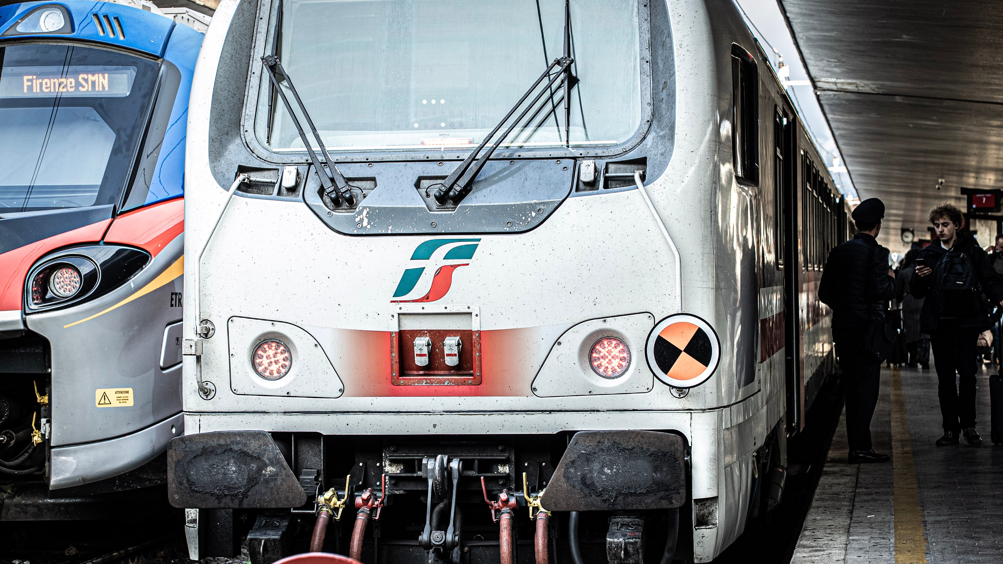 Hogesnelheidstreinen op station Firenze Santa Maria Novella.